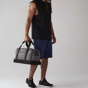 Lululemon Black Clock Out Short 11" M